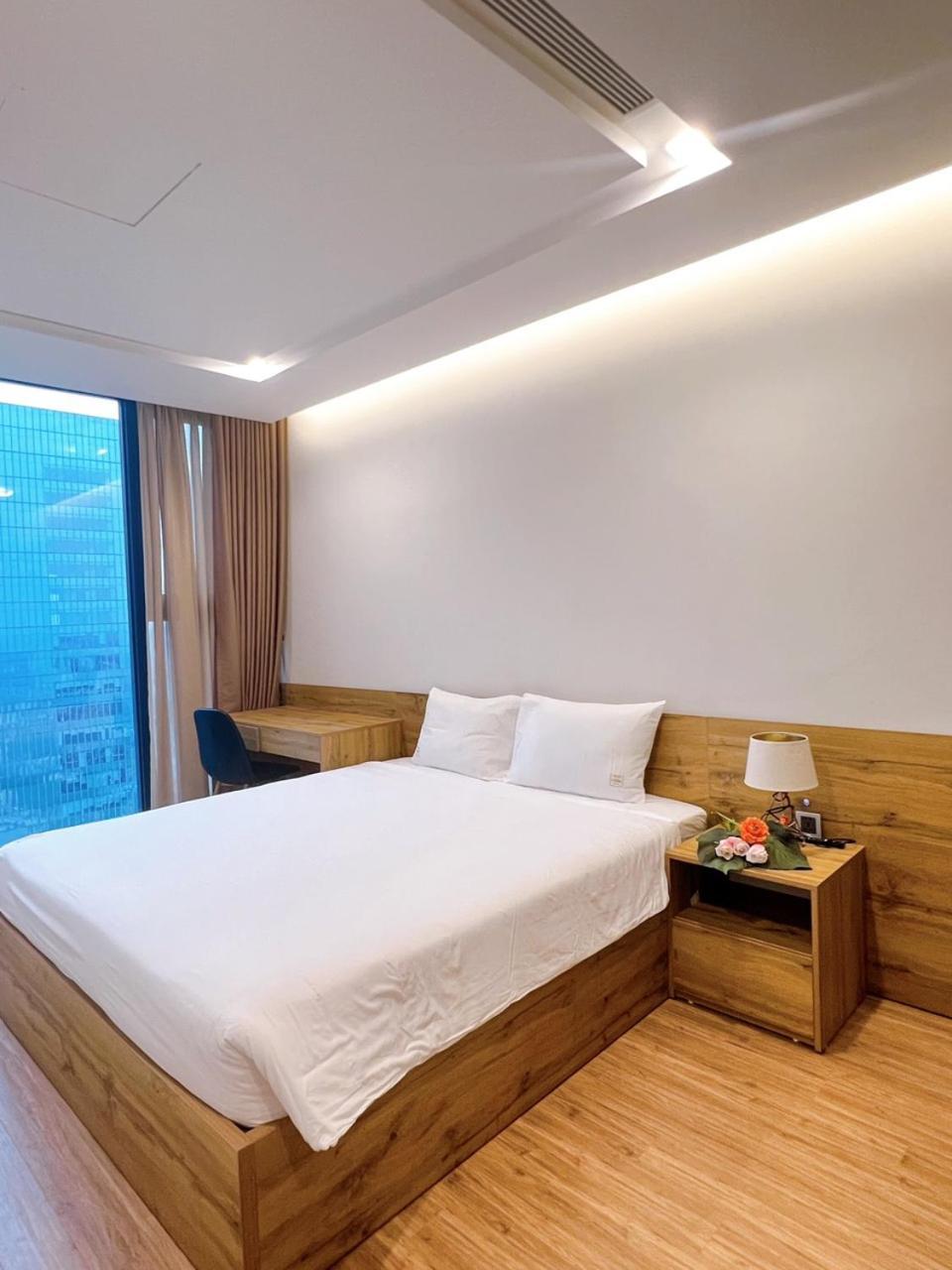 Apartment Vinhomes Metropolis & *