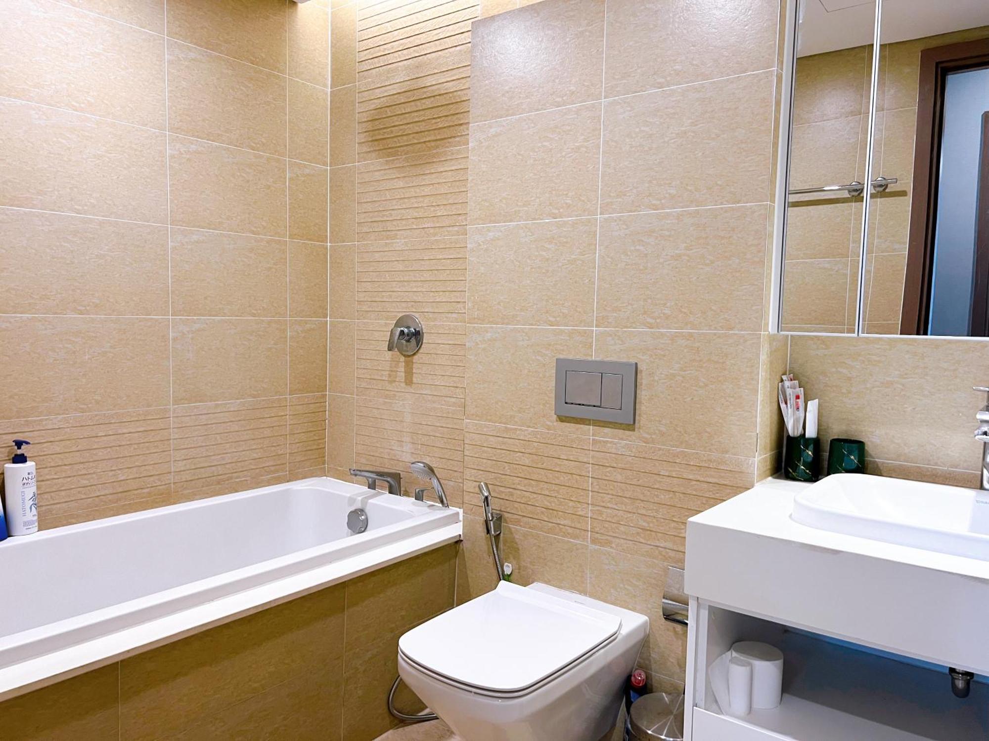 Apartment Vinhomes Metropolis &