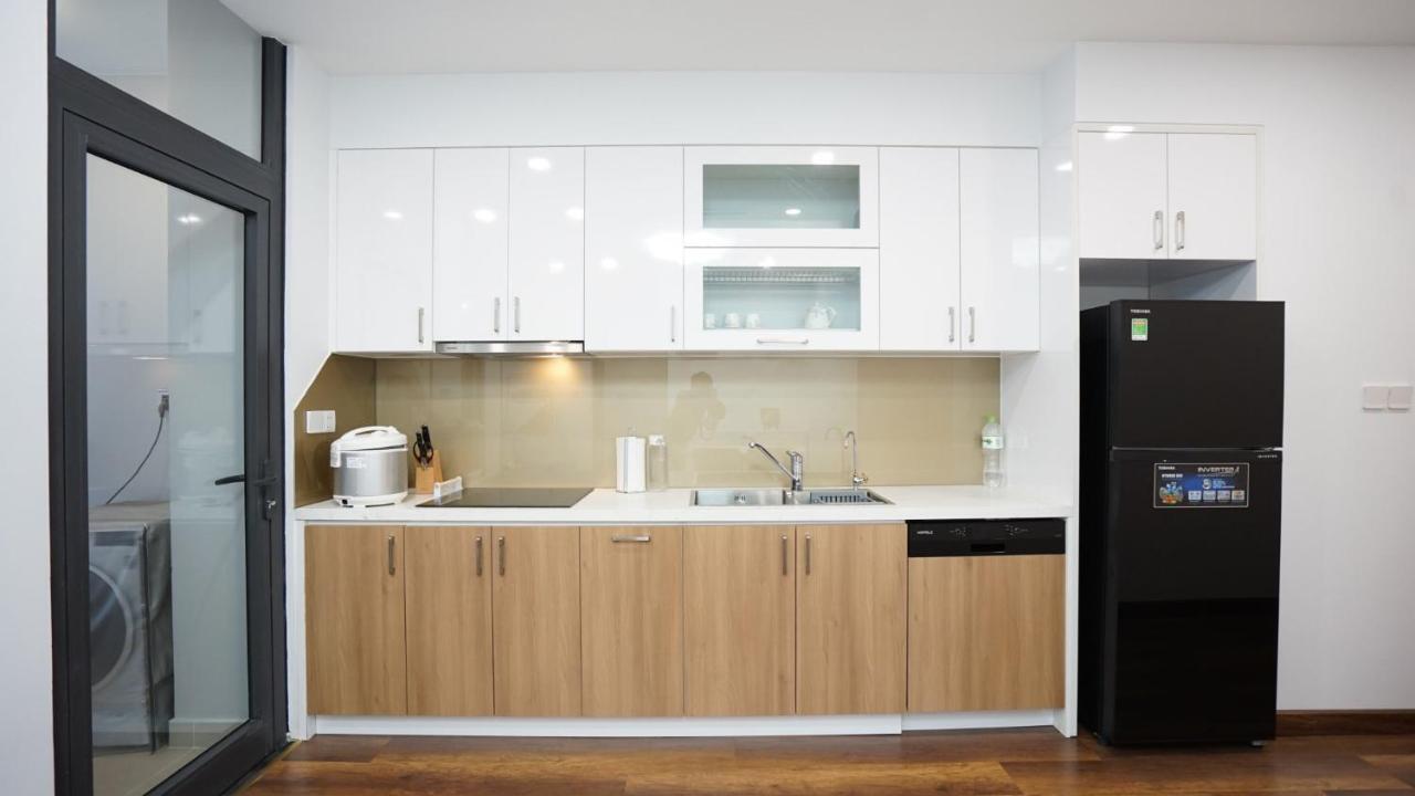 Vinhomes Metropolis & Hanoi